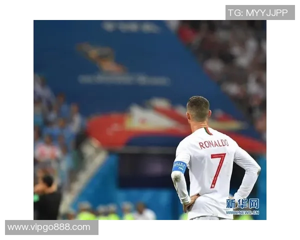 C罗与坎特巅峰对决集锦回顾展现足球巨星的精彩瞬间与技艺较量 C罗与坎特巅峰对决集锦回顾展现足球巨星的精彩瞬间与技艺较量